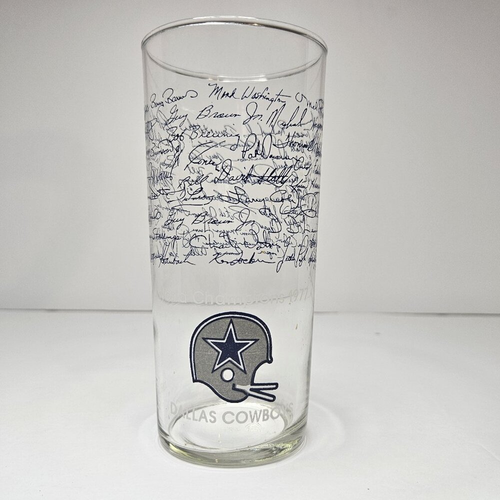 NFL Cowboys 1977 World Champions TacoPlaza Cup Team Signed Fan Collectable Glass